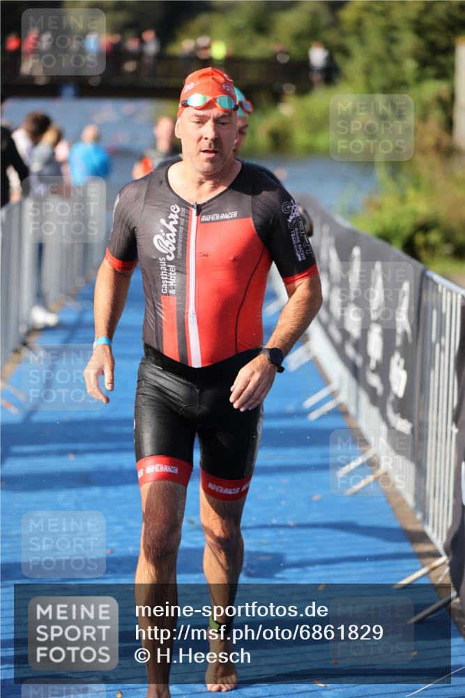 25.08.2024 - Elbe Triathlon Hamburg H.Heesch http://msf.ph/oto/6861829 25.08.2024 09:18:33 Schwimmen 333, 341, 355, 357, 361, 368, 374, 388, 406, 418 meine-sportfotos.de