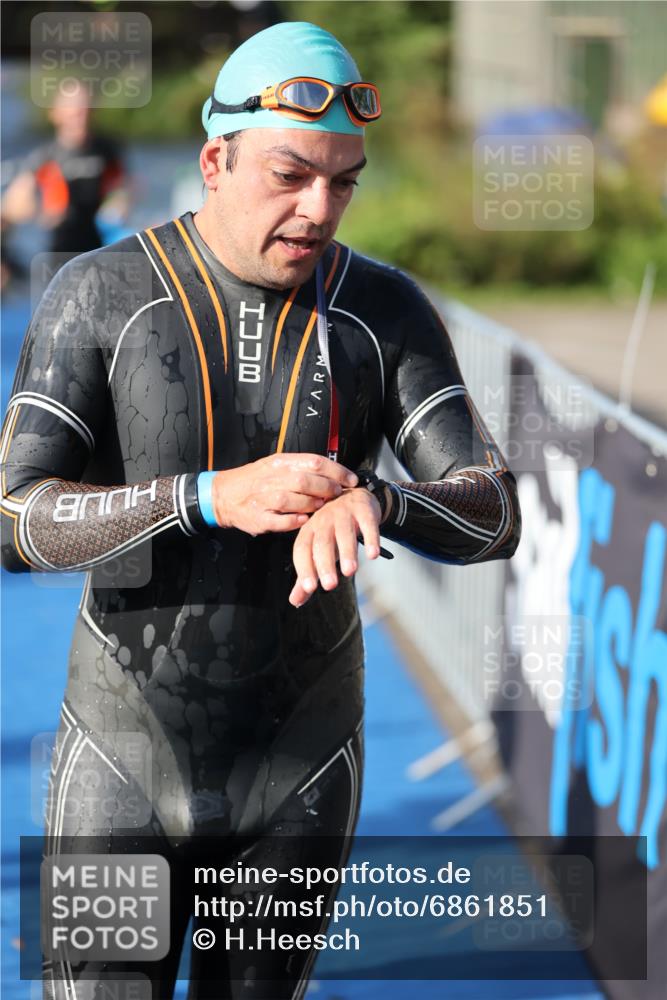 25.08.2024 - Elbe Triathlon Hamburg H.Heesch http://msf.ph/oto/6861851 25.08.2024 09:18:35 Schwimmen 333, 341, 355, 357, 368, 374, 406, 418 meine-sportfotos.de