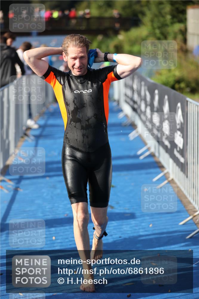 25.08.2024 - Elbe Triathlon Hamburg H.Heesch http://msf.ph/oto/6861896 25.08.2024 09:18:39 Schwimmen 221, 333, 341, 355, 357, 374, 406, 418 meine-sportfotos.de