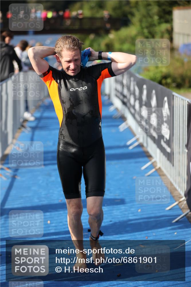 25.08.2024 - Elbe Triathlon Hamburg H.Heesch http://msf.ph/oto/6861901 25.08.2024 09:18:39 Schwimmen 221, 333, 341, 355, 357, 374, 406, 418 meine-sportfotos.de