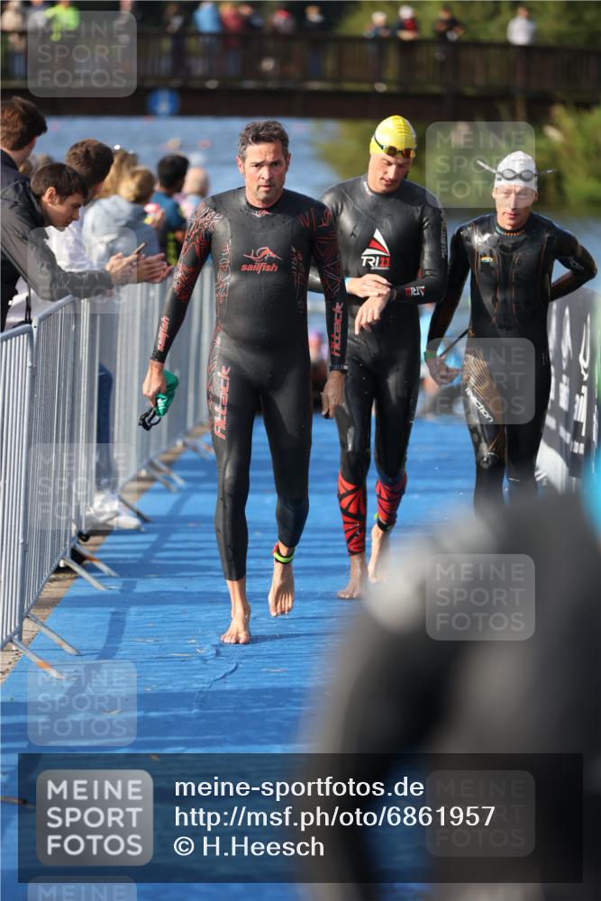 25.08.2024 - Elbe Triathlon Hamburg H.Heesch http://msf.ph/oto/6861957 25.08.2024 09:18:51 Schwimmen 221, 341, 355, 374, 376, 406, 407, 418, 528 meine-sportfotos.de