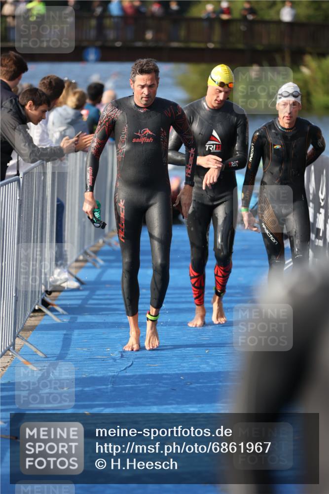 25.08.2024 - Elbe Triathlon Hamburg H.Heesch http://msf.ph/oto/6861967 25.08.2024 09:18:51 Schwimmen 221, 341, 355, 374, 376, 406, 407, 418, 528 meine-sportfotos.de