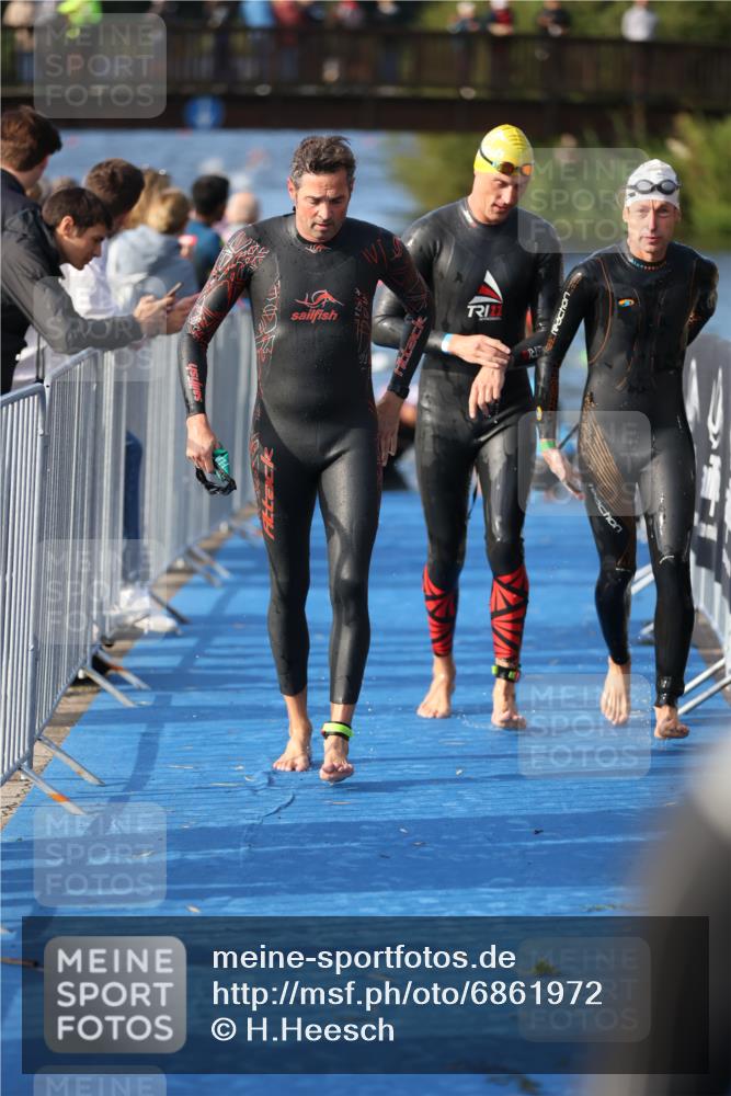 25.08.2024 - Elbe Triathlon Hamburg H.Heesch http://msf.ph/oto/6861972 25.08.2024 09:18:51 Schwimmen 221, 341, 355, 374, 376, 406, 407, 418, 528 meine-sportfotos.de