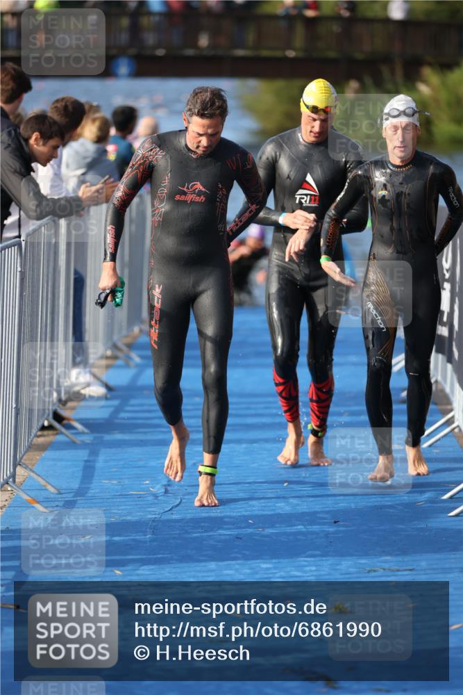 25.08.2024 - Elbe Triathlon Hamburg H.Heesch http://msf.ph/oto/6861990 25.08.2024 09:18:51 Schwimmen 221, 341, 355, 374, 376, 406, 407, 418, 528 meine-sportfotos.de