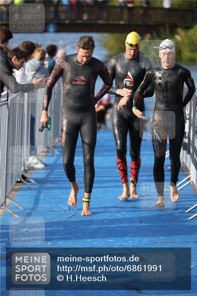 25.08.2024 - Elbe Triathlon Hamburg H.Heesch http://msf.ph/oto/6861991 25.08.2024 09:18:51 Schwimmen 221, 341, 355, 374, 376, 406, 407, 418, 528 meine-sportfotos.de