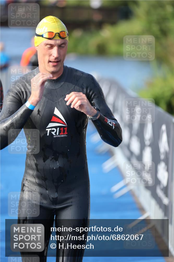 25.08.2024 - Elbe Triathlon Hamburg H.Heesch http://msf.ph/oto/6862067 25.08.2024 09:18:55 Schwimmen 221, 355, 358, 374, 376, 400, 407, 418, 431, 528 meine-sportfotos.de