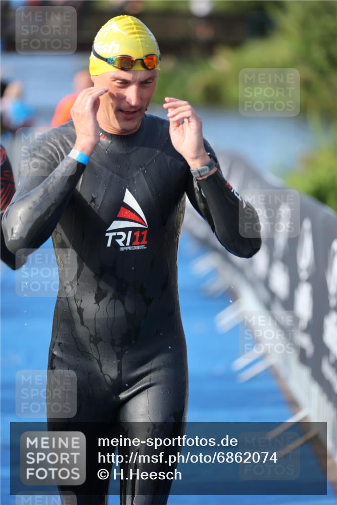 25.08.2024 - Elbe Triathlon Hamburg H.Heesch http://msf.ph/oto/6862074 25.08.2024 09:18:55 Schwimmen 221, 355, 358, 374, 376, 400, 407, 418, 431, 528 meine-sportfotos.de