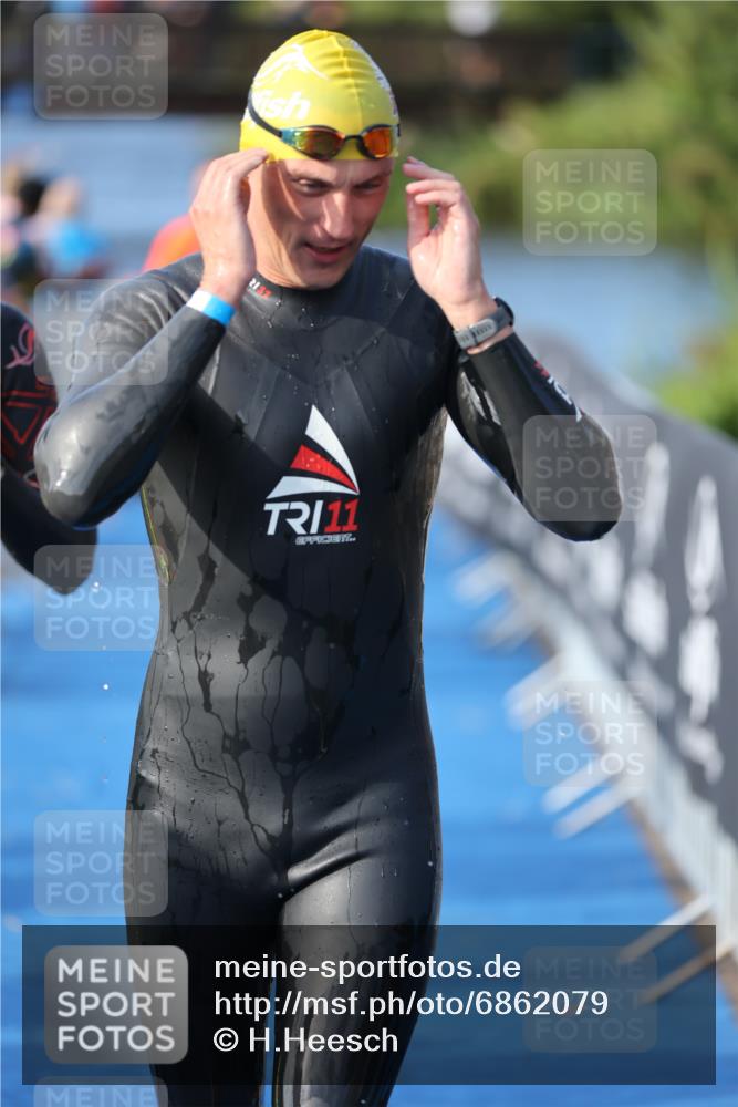 25.08.2024 - Elbe Triathlon Hamburg H.Heesch http://msf.ph/oto/6862079 25.08.2024 09:18:55 Schwimmen 221, 355, 358, 374, 376, 400, 407, 418, 431, 528 meine-sportfotos.de