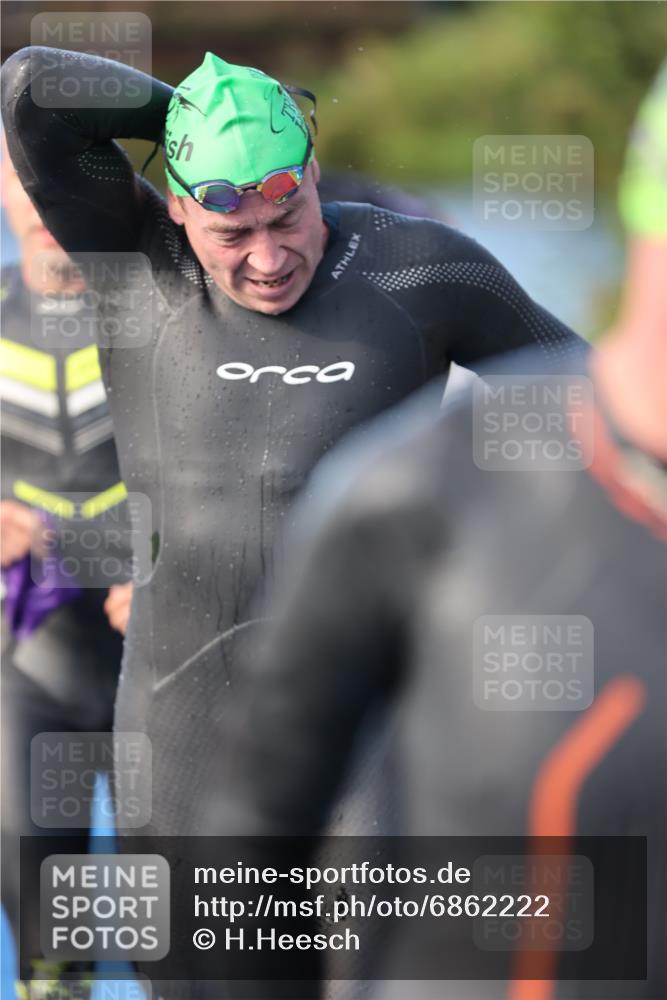 25.08.2024 - Elbe Triathlon Hamburg H.Heesch http://msf.ph/oto/6862222 25.08.2024 09:19:09 Schwimmen 221, 358, 376, 383, 398, 400, 407, 431, 528 meine-sportfotos.de
