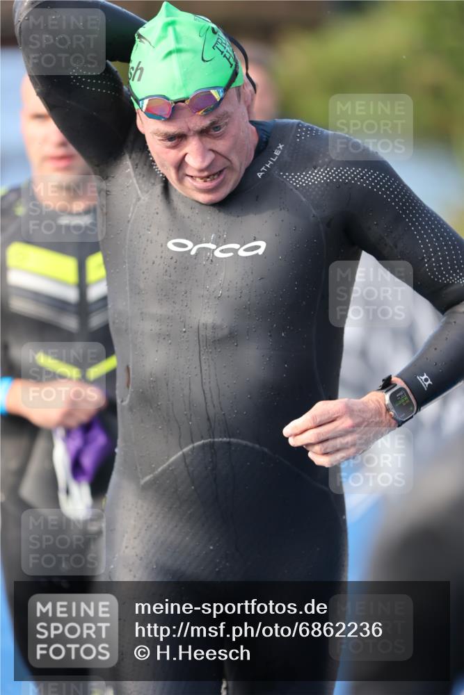 25.08.2024 - Elbe Triathlon Hamburg H.Heesch http://msf.ph/oto/6862236 25.08.2024 09:19:10 Schwimmen 221, 358, 376, 383, 397, 398, 400, 407, 431, 528 meine-sportfotos.de