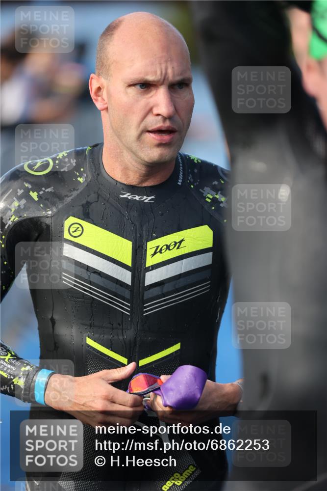 25.08.2024 - Elbe Triathlon Hamburg H.Heesch http://msf.ph/oto/6862253 25.08.2024 09:19:10 Schwimmen 221, 358, 376, 383, 397, 398, 400, 407, 431, 528 meine-sportfotos.de