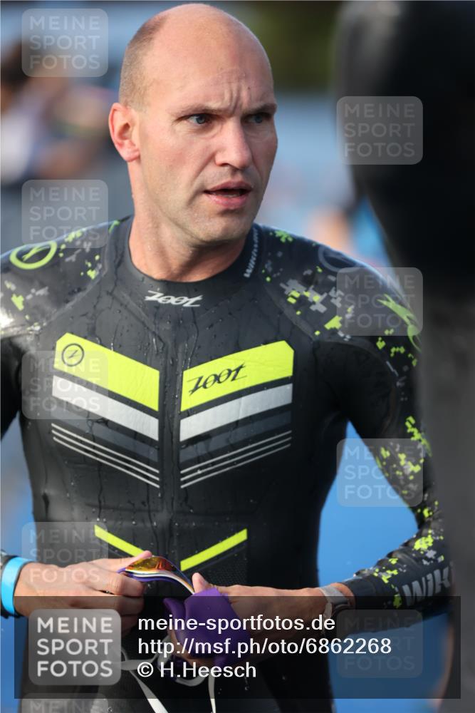 25.08.2024 - Elbe Triathlon Hamburg H.Heesch http://msf.ph/oto/6862268 25.08.2024 09:19:11 Schwimmen 221, 358, 376, 383, 397, 398, 400, 407, 431, 528 meine-sportfotos.de