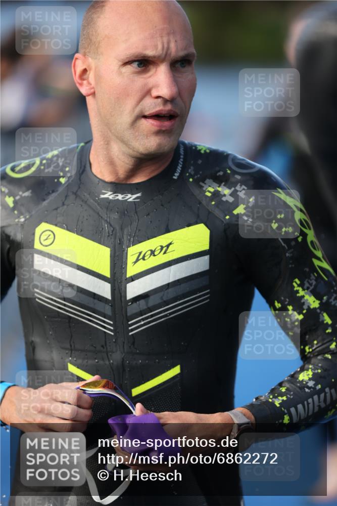 25.08.2024 - Elbe Triathlon Hamburg H.Heesch http://msf.ph/oto/6862272 25.08.2024 09:19:11 Schwimmen 221, 358, 376, 383, 397, 398, 400, 407, 431, 528 meine-sportfotos.de