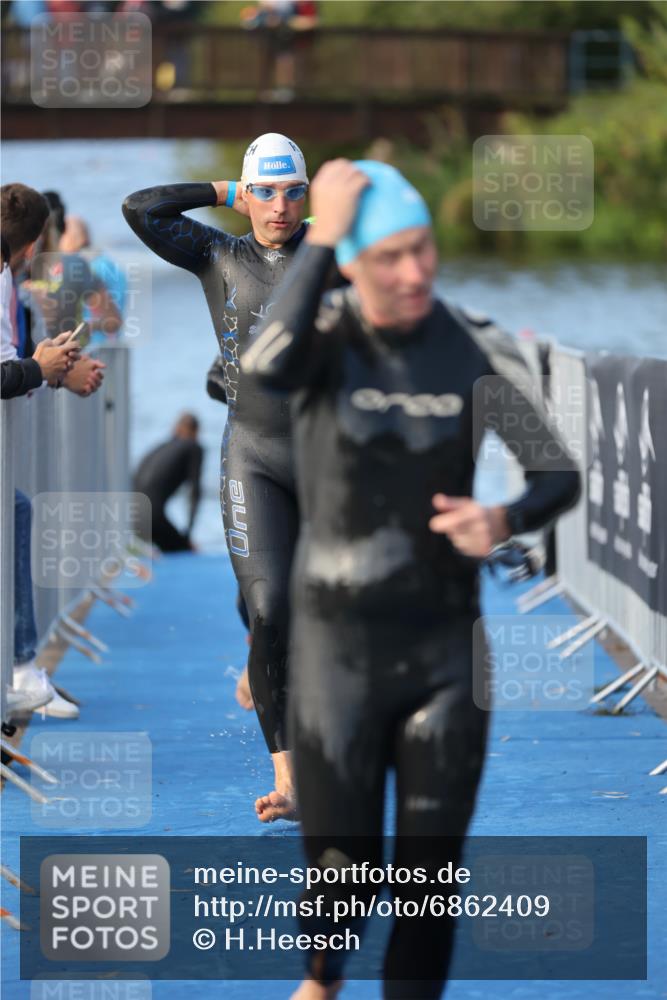 25.08.2024 - Elbe Triathlon Hamburg H.Heesch http://msf.ph/oto/6862409 25.08.2024 09:19:21 Schwimmen 214, 358, 366, 373, 376, 383, 397, 398, 400, 407, 431, 528 meine-sportfotos.de