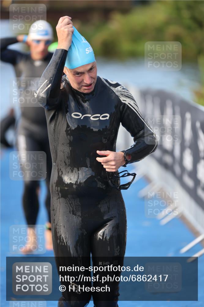 25.08.2024 - Elbe Triathlon Hamburg H.Heesch http://msf.ph/oto/6862417 25.08.2024 09:19:22 Schwimmen 214, 358, 366, 373, 376, 383, 397, 398, 400, 407, 431, 528 meine-sportfotos.de