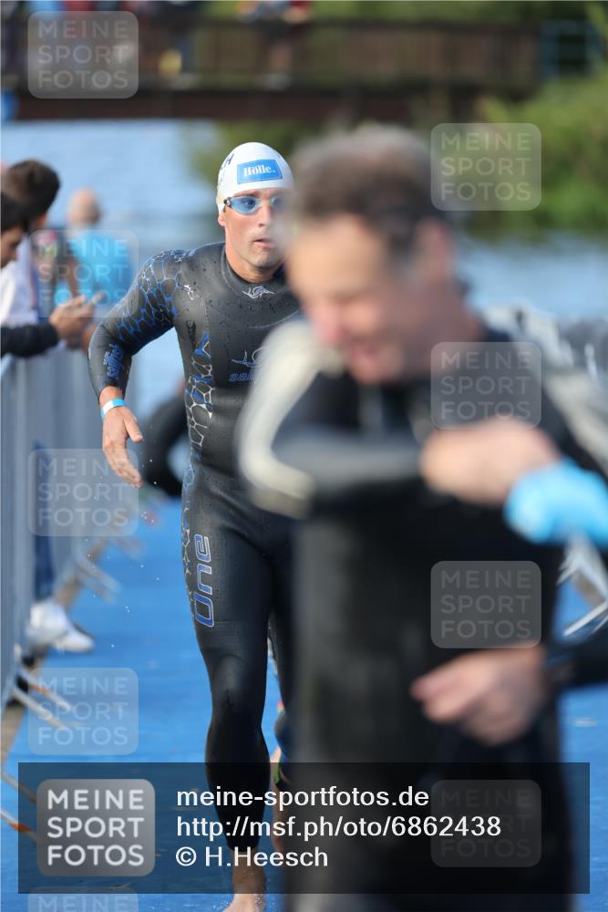 25.08.2024 - Elbe Triathlon Hamburg H.Heesch http://msf.ph/oto/6862438 25.08.2024 09:19:23 Schwimmen 214, 358, 366, 373, 376, 383, 397, 398, 400, 407, 431, 528 meine-sportfotos.de