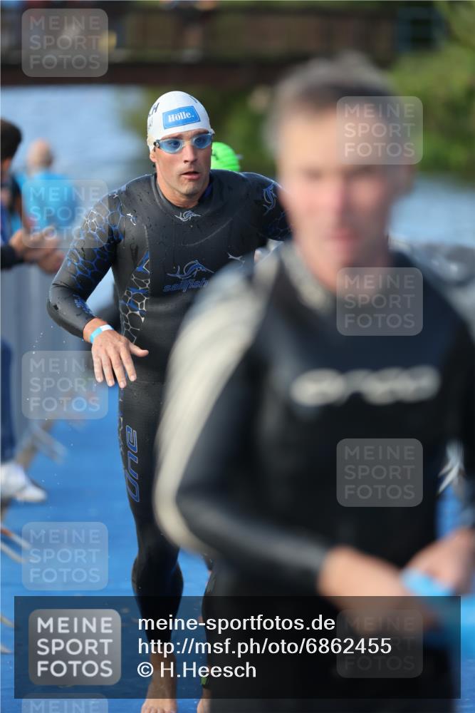 25.08.2024 - Elbe Triathlon Hamburg H.Heesch http://msf.ph/oto/6862455 25.08.2024 09:19:23 Schwimmen 214, 358, 366, 373, 376, 383, 397, 398, 400, 407, 431, 528 meine-sportfotos.de