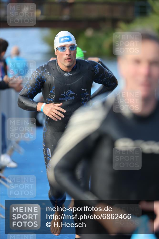 25.08.2024 - Elbe Triathlon Hamburg H.Heesch http://msf.ph/oto/6862466 25.08.2024 09:19:23 Schwimmen 214, 358, 366, 373, 376, 383, 397, 398, 400, 407, 431, 528 meine-sportfotos.de
