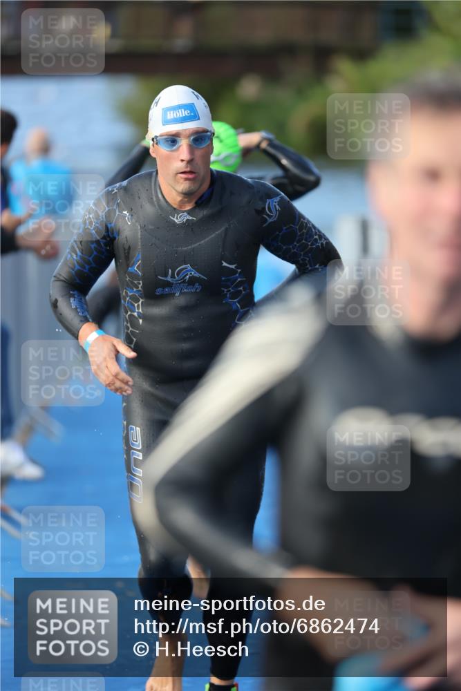 25.08.2024 - Elbe Triathlon Hamburg H.Heesch http://msf.ph/oto/6862474 25.08.2024 09:19:23 Schwimmen 214, 358, 366, 373, 376, 383, 397, 398, 400, 407, 431, 528 meine-sportfotos.de