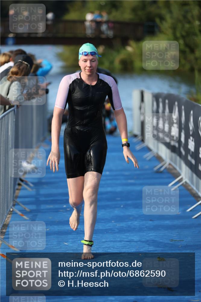 25.08.2024 - Elbe Triathlon Hamburg H.Heesch http://msf.ph/oto/6862590 25.08.2024 09:29:57 Schwimmen 451, 463, 506, 508, 548, 553 meine-sportfotos.de