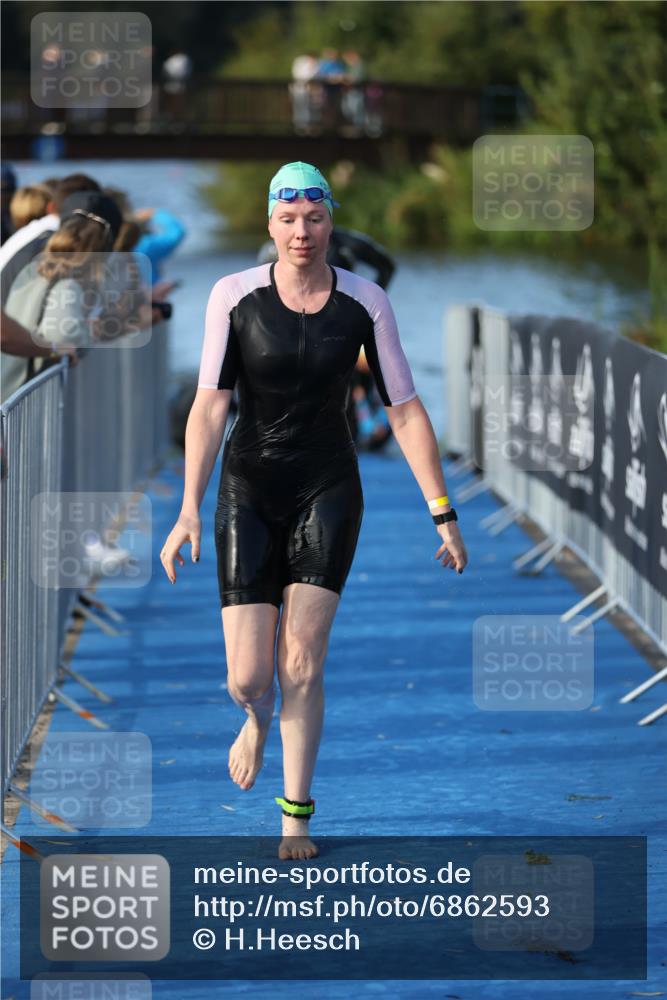 25.08.2024 - Elbe Triathlon Hamburg H.Heesch http://msf.ph/oto/6862593 25.08.2024 09:29:57 Schwimmen 451, 463, 506, 508, 548, 553 meine-sportfotos.de