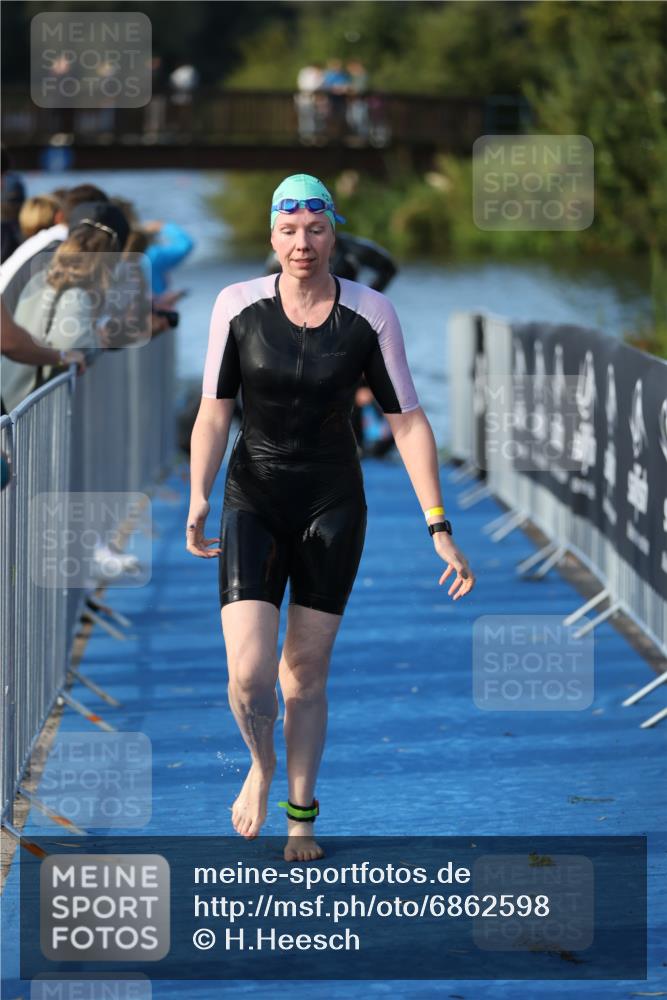 25.08.2024 - Elbe Triathlon Hamburg H.Heesch http://msf.ph/oto/6862598 25.08.2024 09:29:57 Schwimmen 451, 463, 506, 508, 548, 553 meine-sportfotos.de