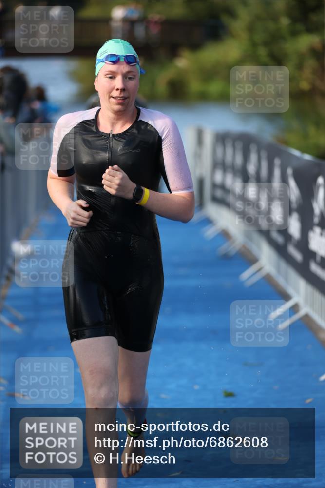 25.08.2024 - Elbe Triathlon Hamburg H.Heesch http://msf.ph/oto/6862608 25.08.2024 09:29:58 Schwimmen 451, 452, 463, 506, 508, 534, 548, 553 meine-sportfotos.de