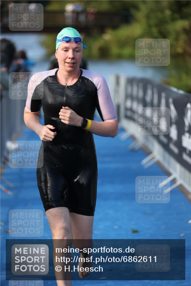 25.08.2024 - Elbe Triathlon Hamburg H.Heesch http://msf.ph/oto/6862611 25.08.2024 09:29:58 Schwimmen 451, 452, 463, 506, 508, 534, 548, 553 meine-sportfotos.de