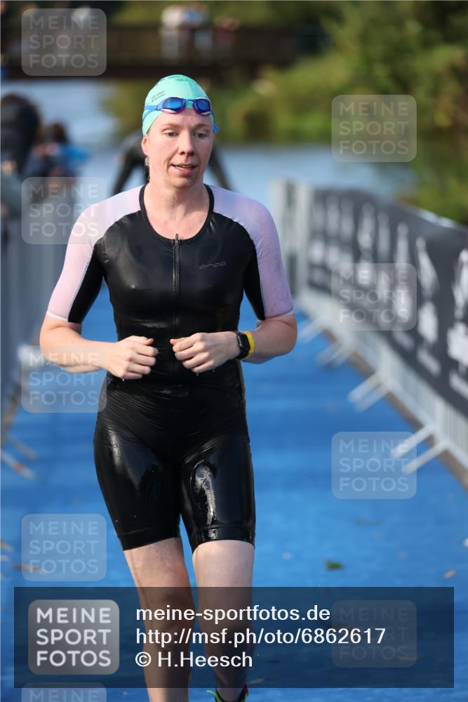 25.08.2024 - Elbe Triathlon Hamburg H.Heesch http://msf.ph/oto/6862617 25.08.2024 09:29:58 Schwimmen 451, 452, 463, 506, 508, 534, 548, 553 meine-sportfotos.de