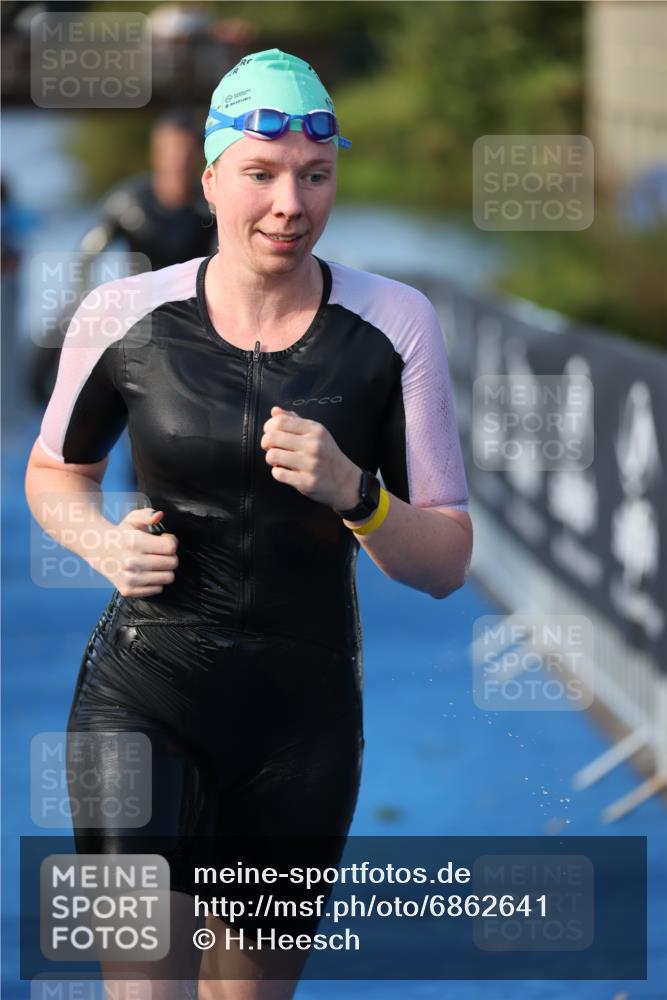 25.08.2024 - Elbe Triathlon Hamburg H.Heesch http://msf.ph/oto/6862641 25.08.2024 09:29:58 Schwimmen 451, 452, 463, 506, 508, 534, 548, 553 meine-sportfotos.de