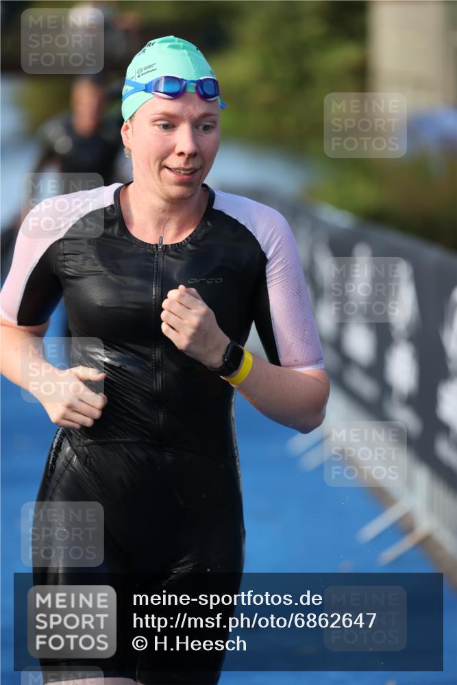 25.08.2024 - Elbe Triathlon Hamburg H.Heesch http://msf.ph/oto/6862647 25.08.2024 09:29:59 Schwimmen 451, 452, 463, 506, 508, 534, 548, 553 meine-sportfotos.de