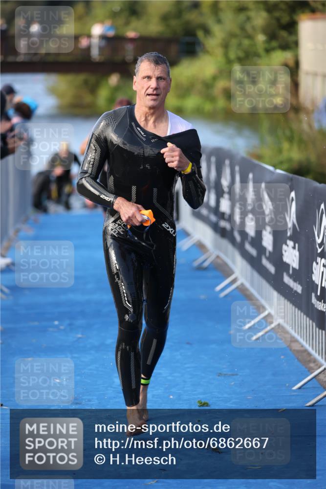 25.08.2024 - Elbe Triathlon Hamburg H.Heesch http://msf.ph/oto/6862667 25.08.2024 09:30:01 Schwimmen 451, 452, 463, 470, 506, 508, 534, 548, 553 meine-sportfotos.de