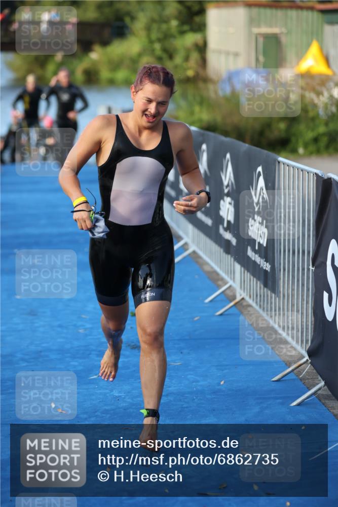 25.08.2024 - Elbe Triathlon Hamburg H.Heesch http://msf.ph/oto/6862735 25.08.2024 09:30:03 Schwimmen 451, 452, 463, 470, 506, 508, 534, 548, 553 meine-sportfotos.de