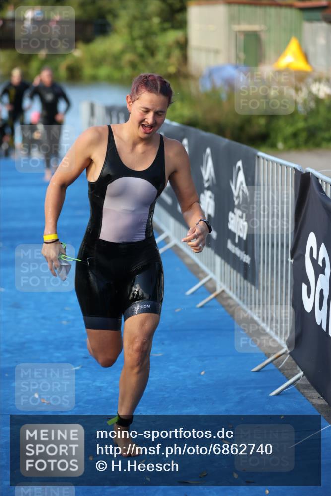 25.08.2024 - Elbe Triathlon Hamburg H.Heesch http://msf.ph/oto/6862740 25.08.2024 09:30:03 Schwimmen 451, 452, 463, 470, 506, 508, 534, 548, 553 meine-sportfotos.de