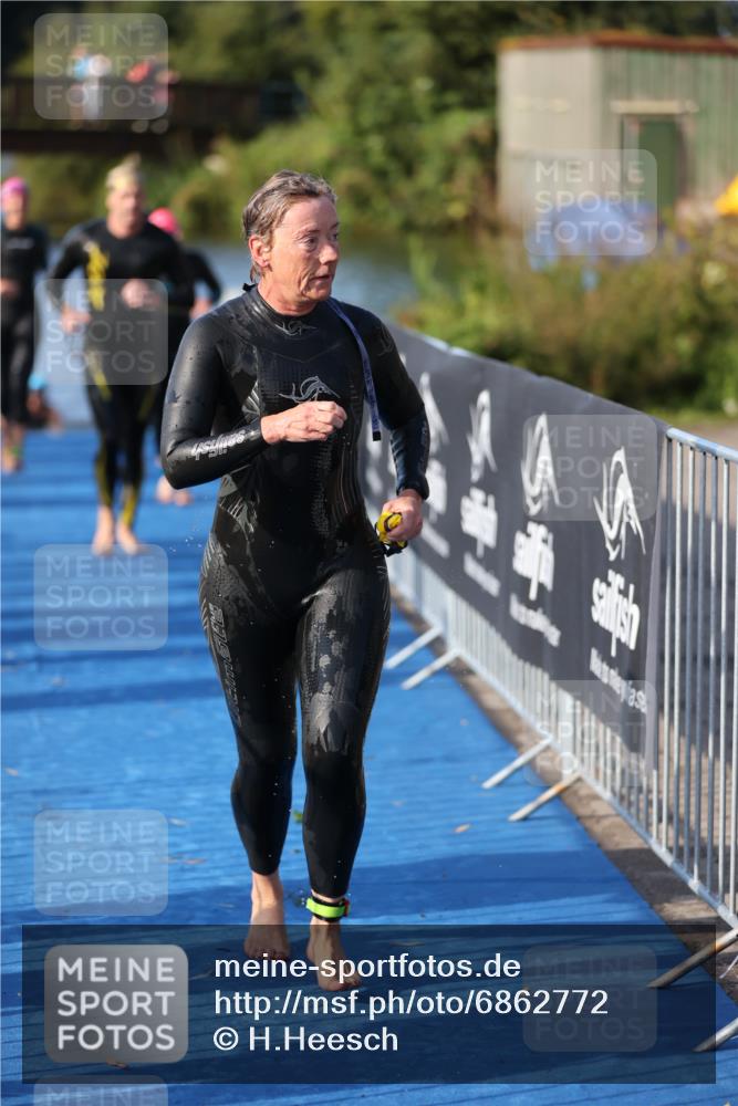 25.08.2024 - Elbe Triathlon Hamburg H.Heesch http://msf.ph/oto/6862772 25.08.2024 09:30:08 Schwimmen 451, 452, 463, 470, 506, 508, 515, 534, 548, 553 meine-sportfotos.de