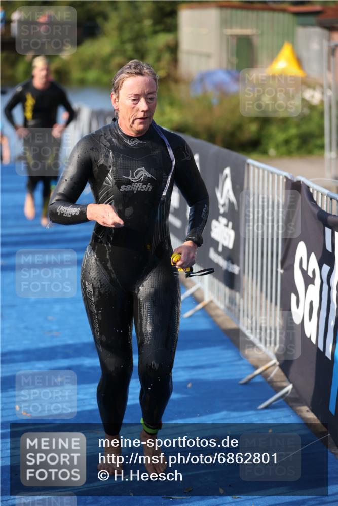 25.08.2024 - Elbe Triathlon Hamburg H.Heesch http://msf.ph/oto/6862801 25.08.2024 09:30:08 Schwimmen 451, 452, 463, 470, 506, 508, 515, 534, 548, 553 meine-sportfotos.de