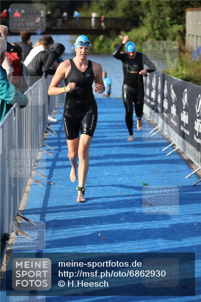 25.08.2024 - Elbe Triathlon Hamburg H.Heesch http://msf.ph/oto/6862930 25.08.2024 09:30:19 Schwimmen 411, 451, 452, 470, 515, 534, 548, 553 meine-sportfotos.de