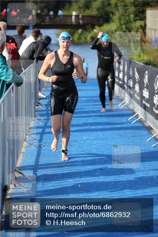 25.08.2024 - Elbe Triathlon Hamburg H.Heesch http://msf.ph/oto/6862932 25.08.2024 09:30:19 Schwimmen 411, 451, 452, 470, 515, 534, 548, 553 meine-sportfotos.de