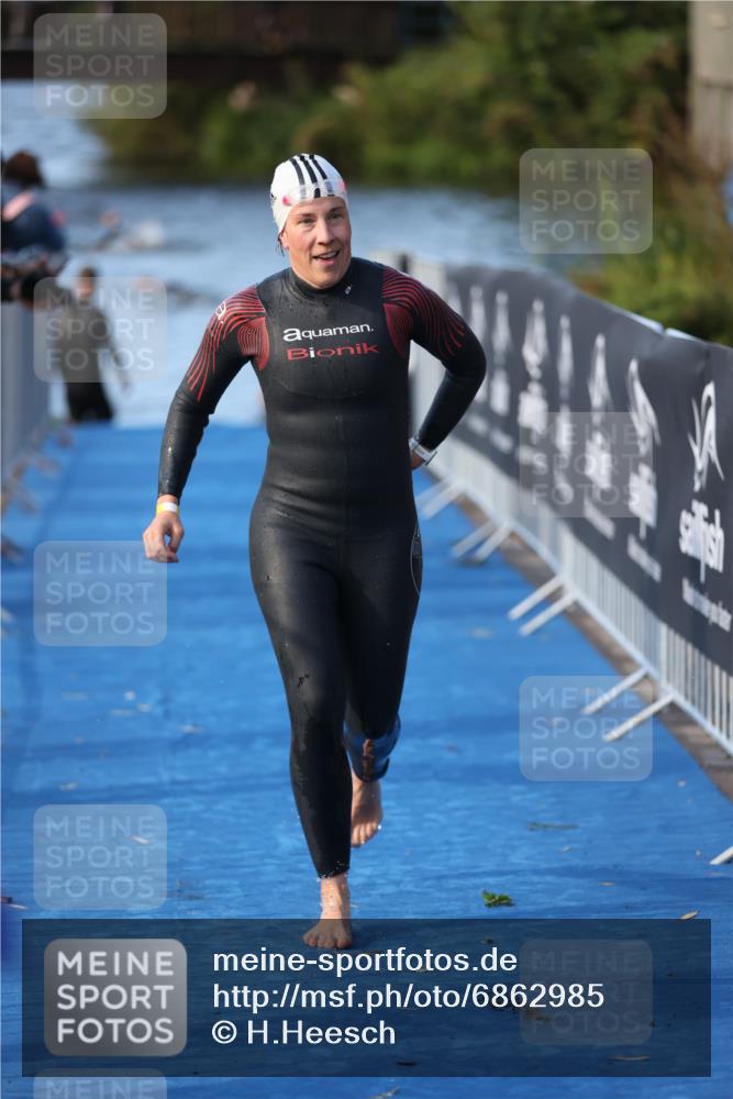 25.08.2024 - Elbe Triathlon Hamburg H.Heesch http://msf.ph/oto/6862985 25.08.2024 09:30:54 Schwimmen 544 meine-sportfotos.de