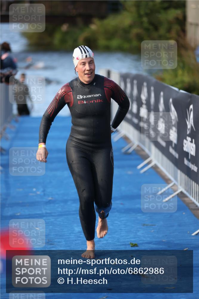 25.08.2024 - Elbe Triathlon Hamburg H.Heesch http://msf.ph/oto/6862986 25.08.2024 09:30:54 Schwimmen 544 meine-sportfotos.de