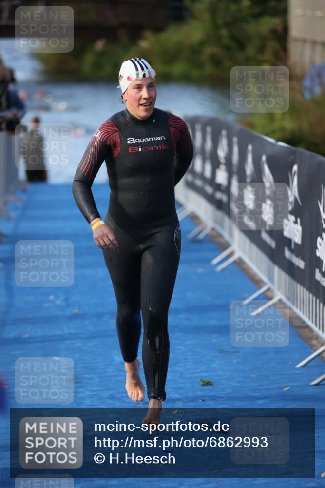 25.08.2024 - Elbe Triathlon Hamburg H.Heesch http://msf.ph/oto/6862993 25.08.2024 09:30:54 Schwimmen 544 meine-sportfotos.de