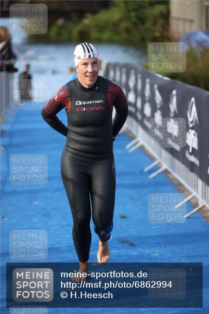 25.08.2024 - Elbe Triathlon Hamburg H.Heesch http://msf.ph/oto/6862994 25.08.2024 09:30:55 Schwimmen 544 meine-sportfotos.de