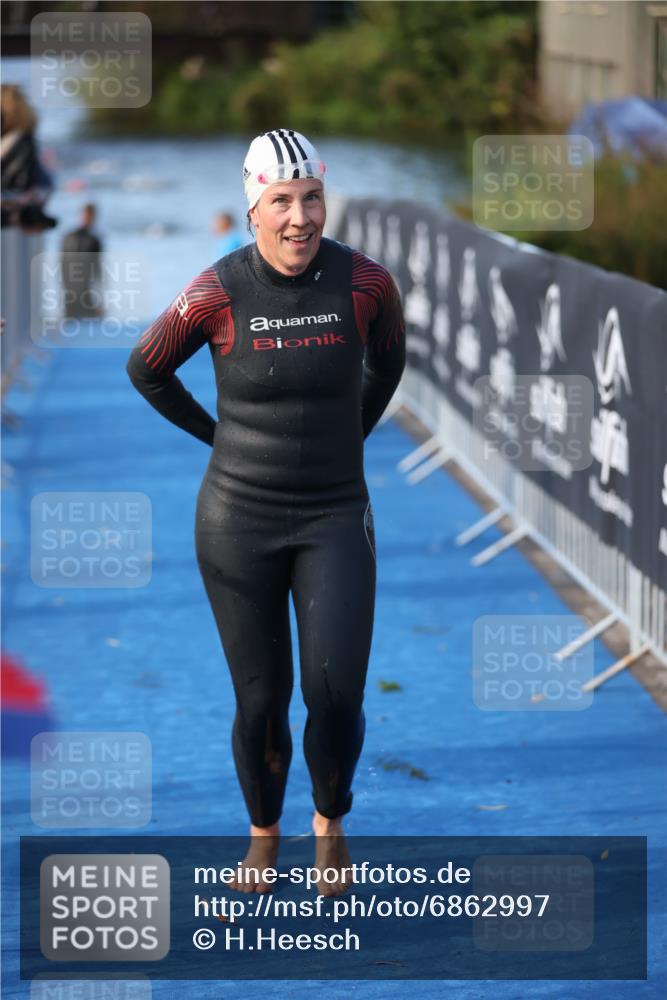 25.08.2024 - Elbe Triathlon Hamburg H.Heesch http://msf.ph/oto/6862997 25.08.2024 09:30:55 Schwimmen 544 meine-sportfotos.de
