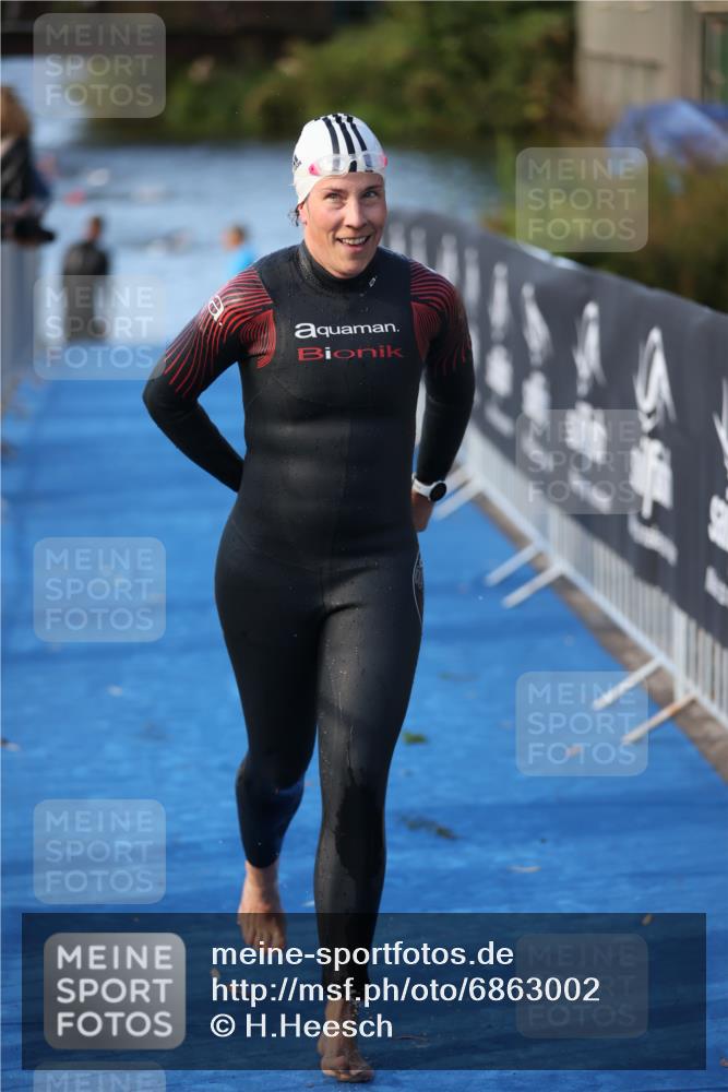 25.08.2024 - Elbe Triathlon Hamburg H.Heesch http://msf.ph/oto/6863002 25.08.2024 09:30:55 Schwimmen 544 meine-sportfotos.de