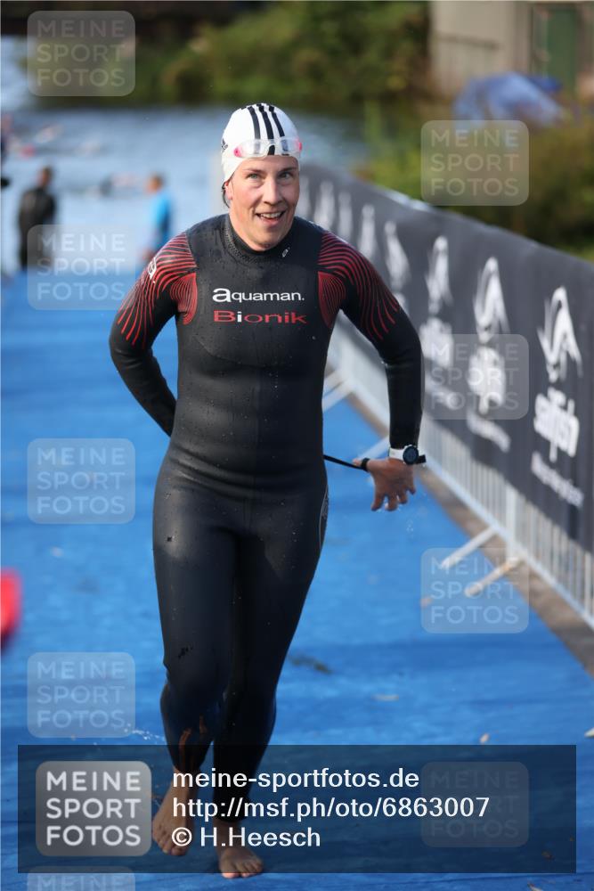 25.08.2024 - Elbe Triathlon Hamburg H.Heesch http://msf.ph/oto/6863007 25.08.2024 09:30:55 Schwimmen 544 meine-sportfotos.de