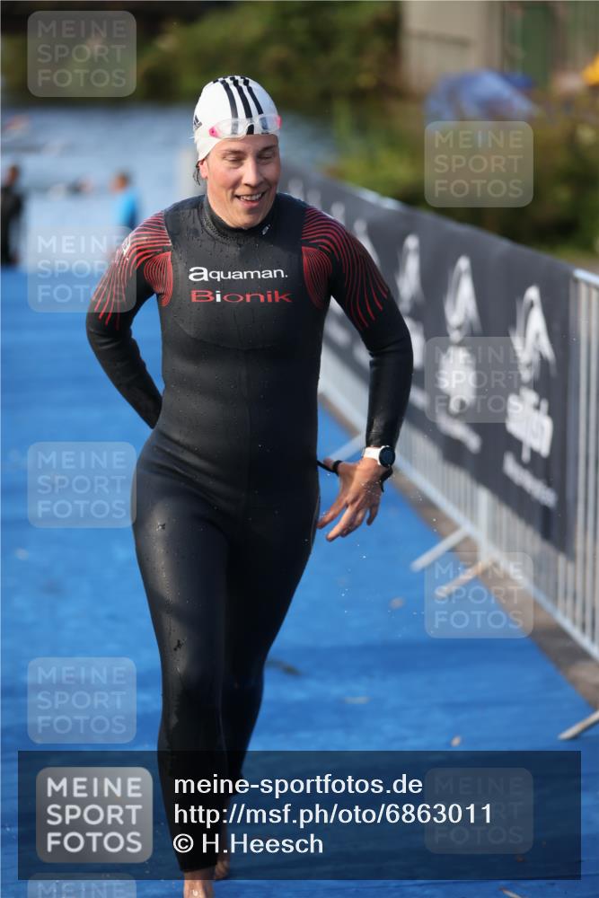 25.08.2024 - Elbe Triathlon Hamburg H.Heesch http://msf.ph/oto/6863011 25.08.2024 09:30:55 Schwimmen 544 meine-sportfotos.de