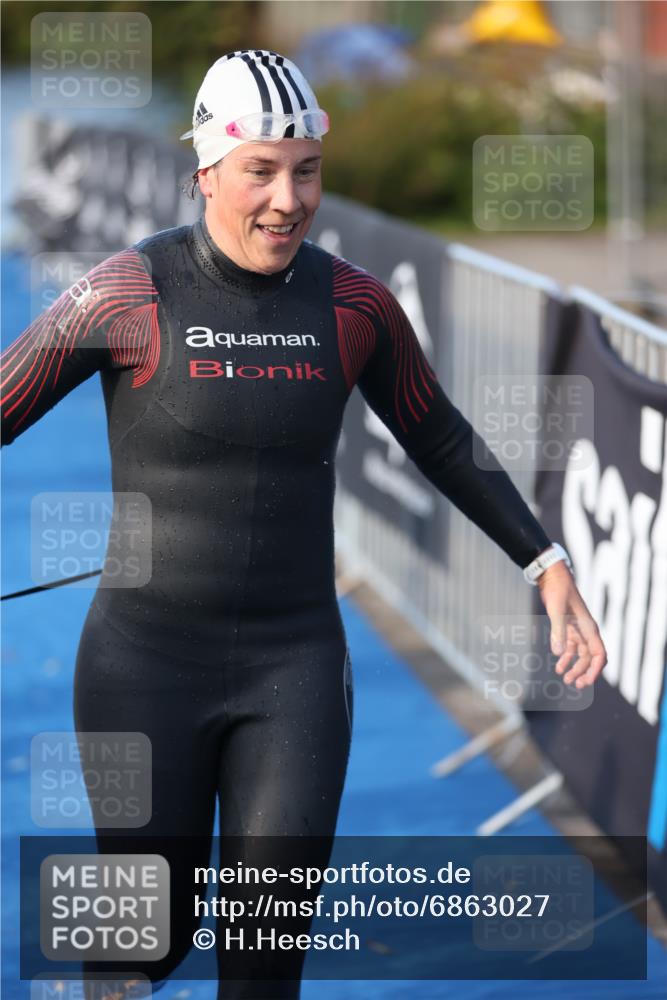 25.08.2024 - Elbe Triathlon Hamburg H.Heesch http://msf.ph/oto/6863027 25.08.2024 09:30:56 Schwimmen 544 meine-sportfotos.de