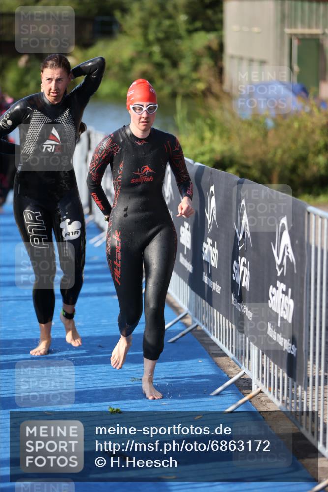 25.08.2024 - Elbe Triathlon Hamburg H.Heesch http://msf.ph/oto/6863172 25.08.2024 09:31:42 Schwimmen 450, 467, 468, 497, 512, 525, 543 meine-sportfotos.de