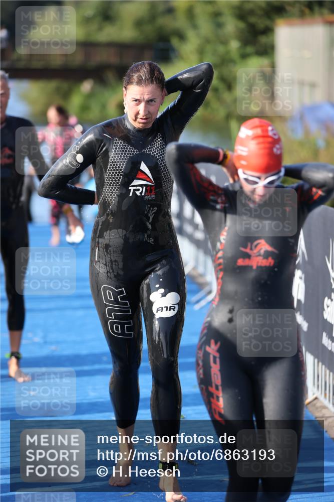 25.08.2024 - Elbe Triathlon Hamburg H.Heesch http://msf.ph/oto/6863193 25.08.2024 09:31:44 Schwimmen 450, 468, 497, 512, 525, 543 meine-sportfotos.de