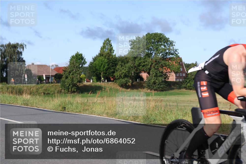25.08.2024 - Elbe Triathlon Hamburg Fuchs,  Jonas http://msf.ph/oto/6864052 25.08.2024 09:21:34 Radfahren 188, 197, 204, 42 meine-sportfotos.de